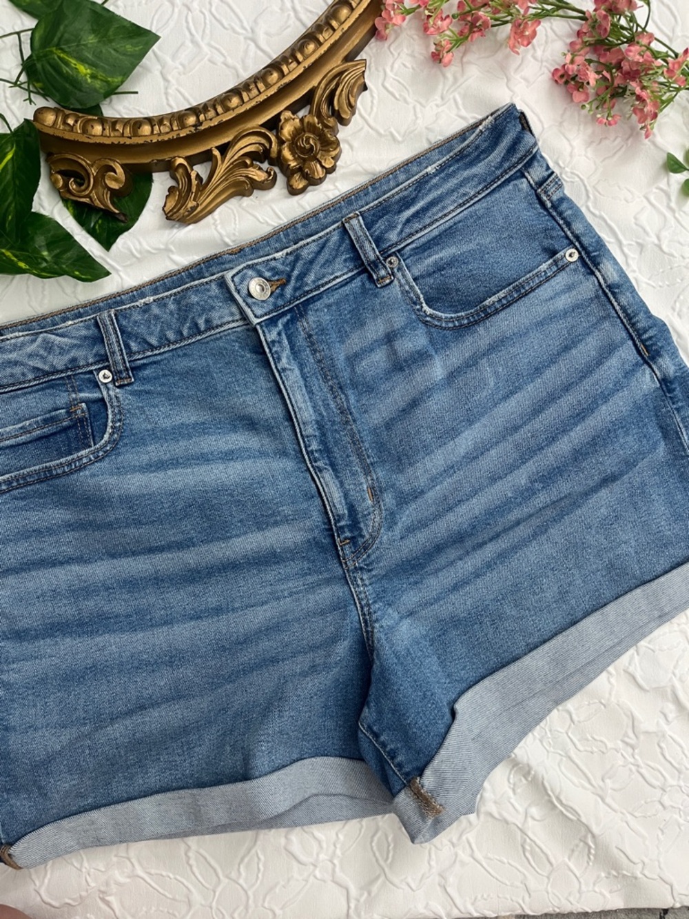 American Eagle Jean Mom Shorts size 18